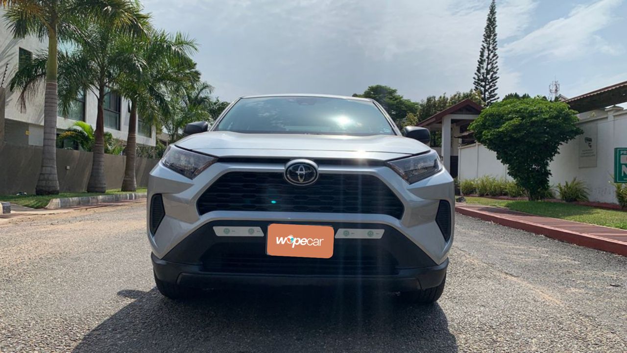 TOYOTA RAV 4