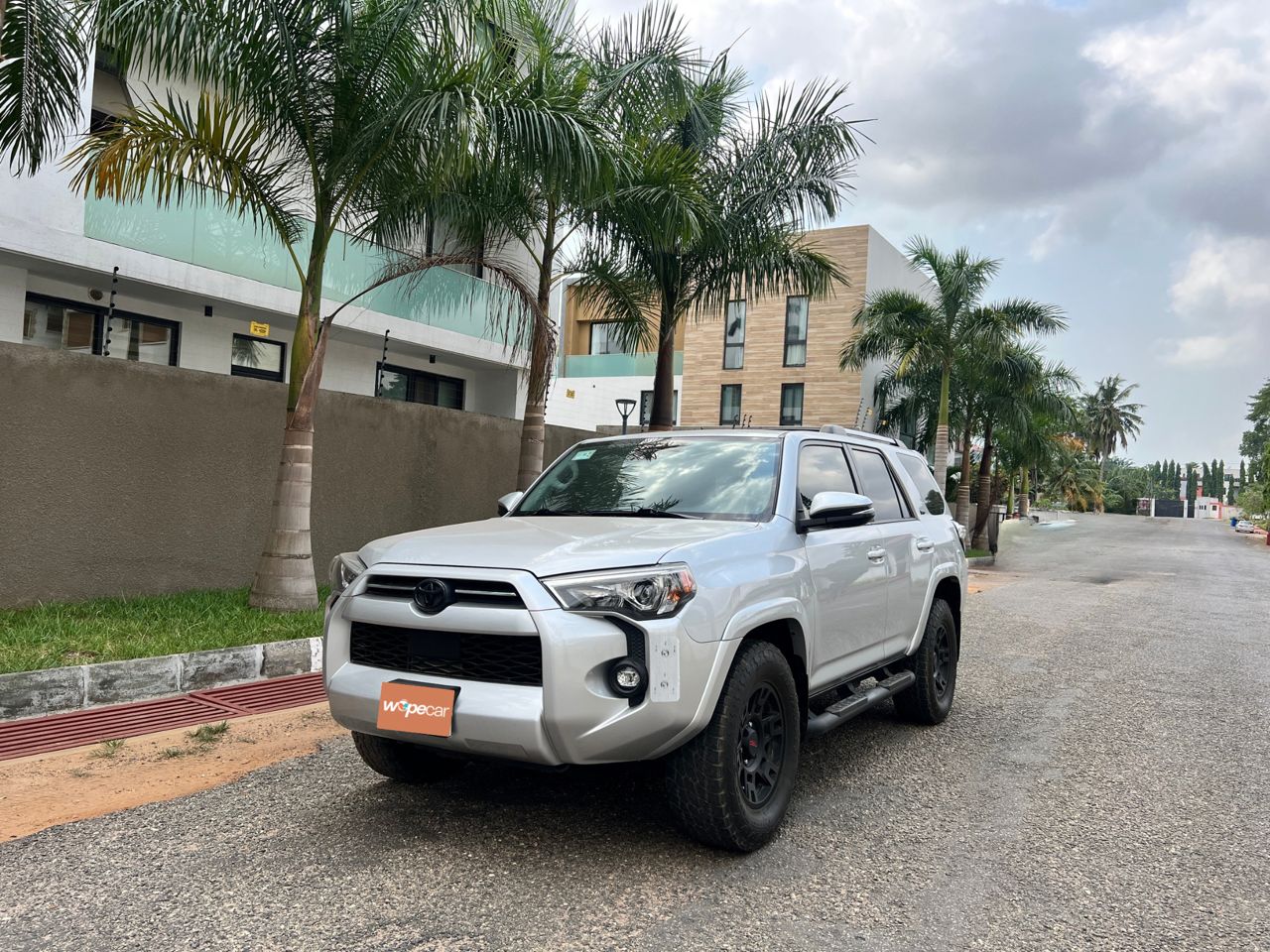 TOYOTA 4RUNNER